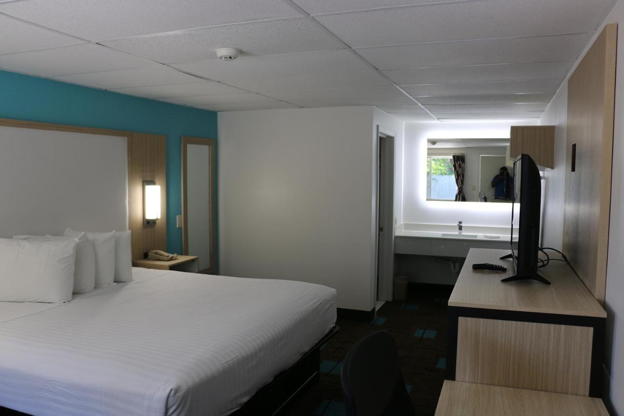 Howard Johnson By Wyndham West Yarmouth Cape Cod ภายนอก รูปภาพ