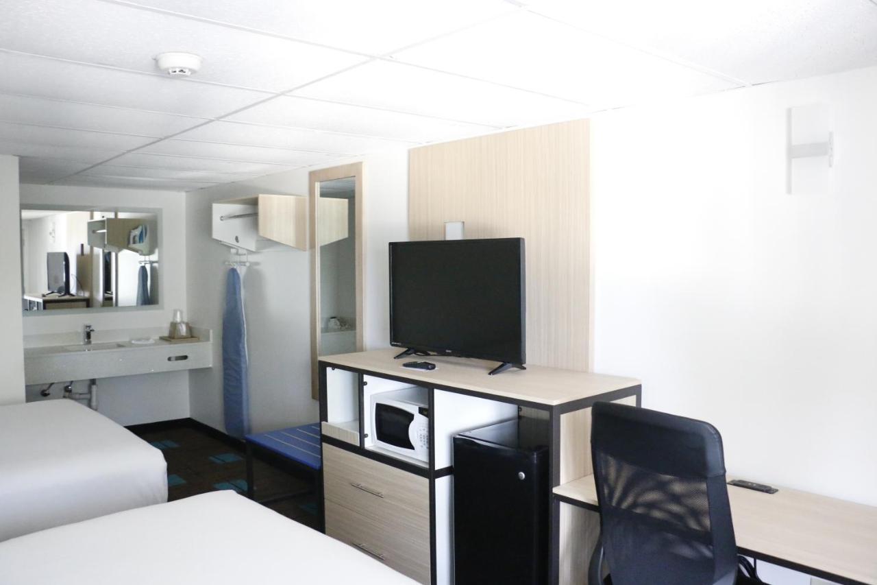 Howard Johnson By Wyndham West Yarmouth Cape Cod ภายนอก รูปภาพ