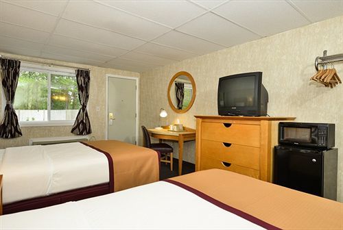Howard Johnson By Wyndham West Yarmouth Cape Cod ภายนอก รูปภาพ