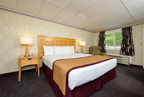 Howard Johnson By Wyndham West Yarmouth Cape Cod ภายนอก รูปภาพ